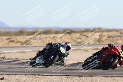 media/Dec-07-2025-CVMA (Sun) [[3e7d2de5dc]]/Race 10-Formula 40 Open/